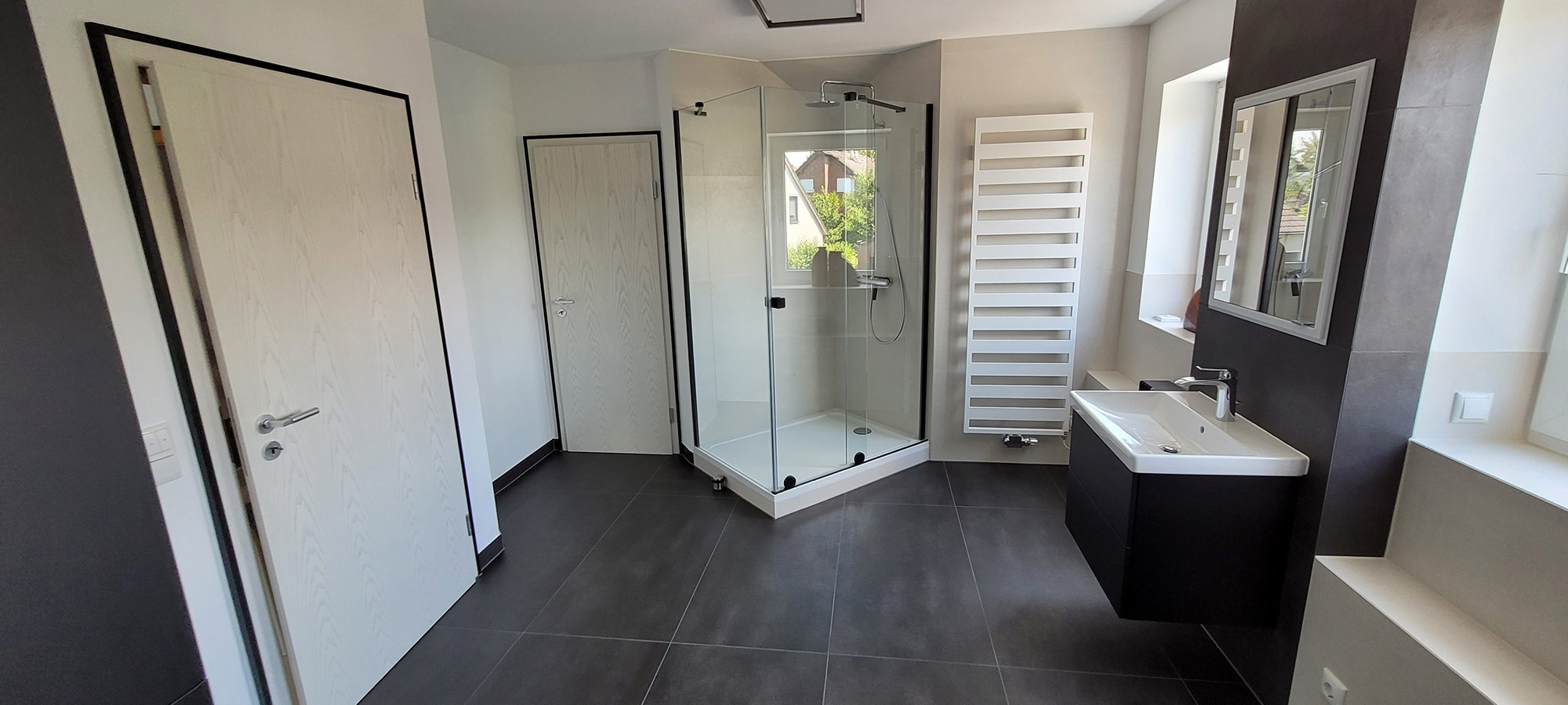 referenz modernes badezimmer 16